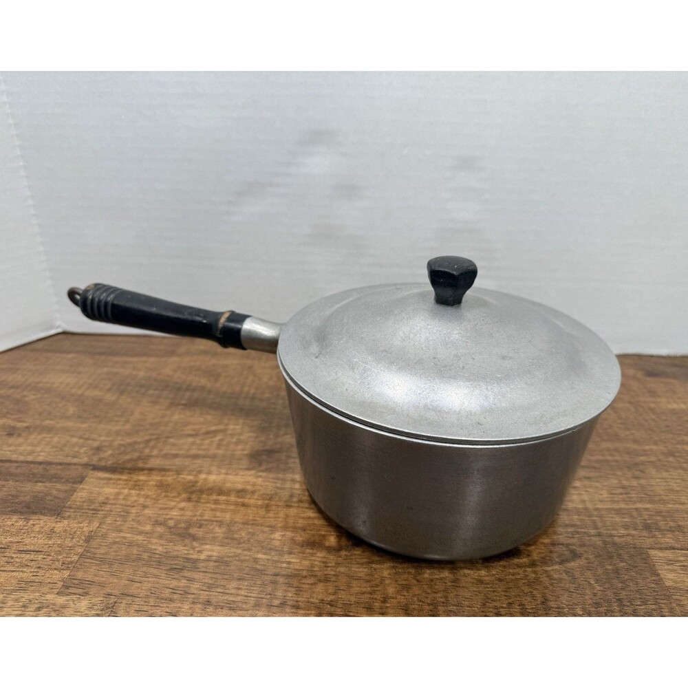 Household Institute Aluminum 2 Qt Saucepan w/ Lid Silver/Black Handle